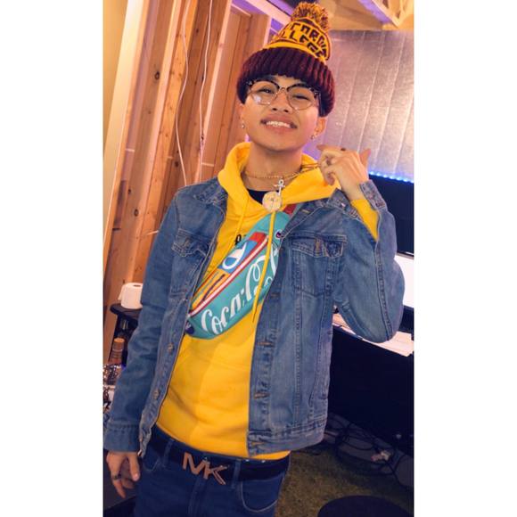 Meet your Posher, Chirmain - Picture 1 of 1